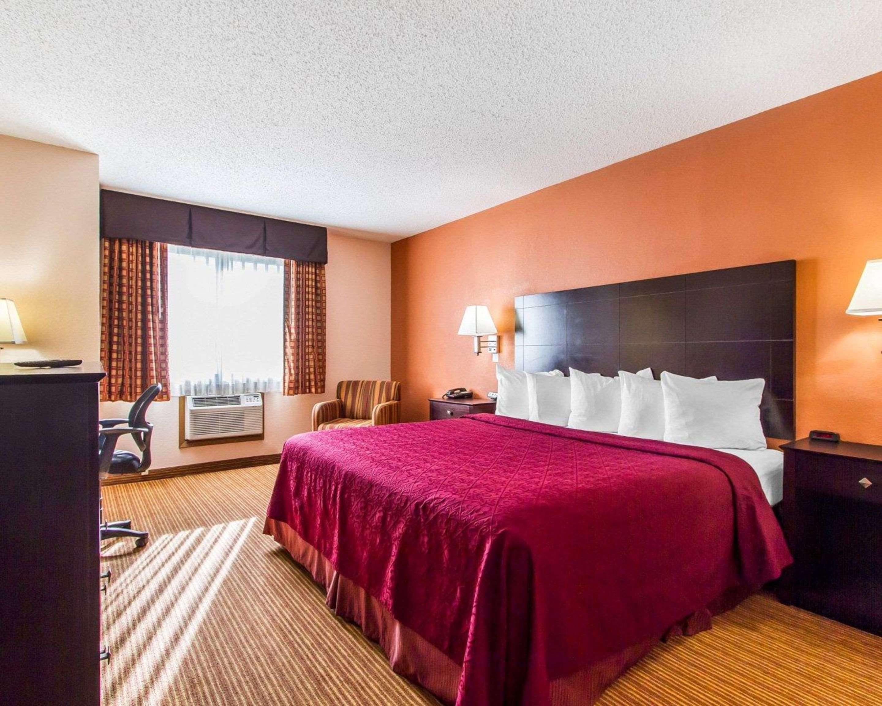 Quality Inn & Suites Ottumwa North Εξωτερικό φωτογραφία