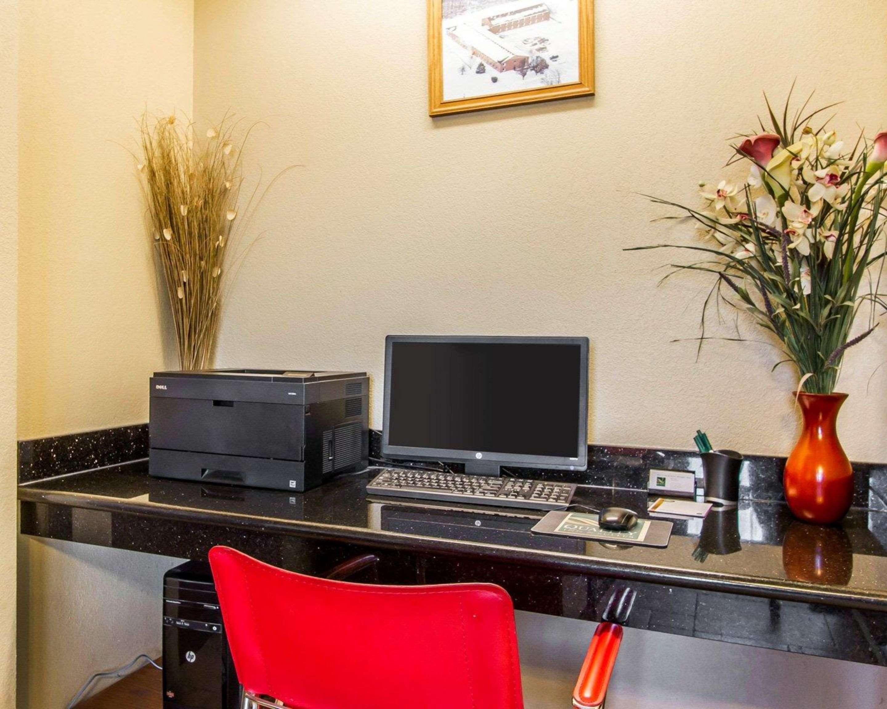 Quality Inn & Suites Ottumwa North Εξωτερικό φωτογραφία